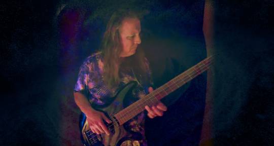 Fretless Bass & MIDI Tracks  - Steve Kornicki