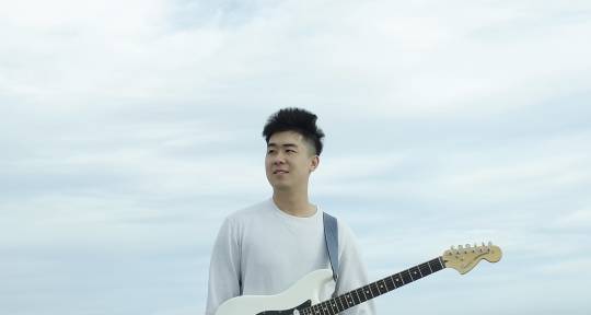 Chill House Producer/Guitarist - Chris Ruo