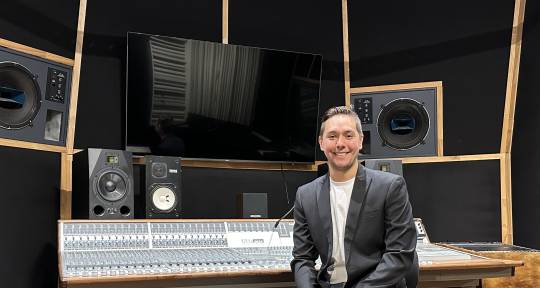 Producer | Mixing Engineer - Ryan La Valette