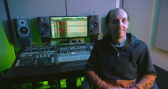 Mixing and Mastering engineer - Damián Gagliardi