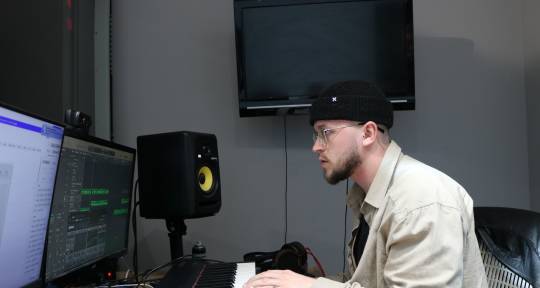 RnB Songwriter and Producer - Harrison Walker
