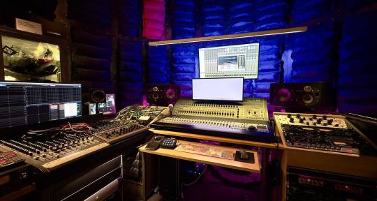 Mixing and Mastering Engineer - Bartosz Napieralski - C2Studio