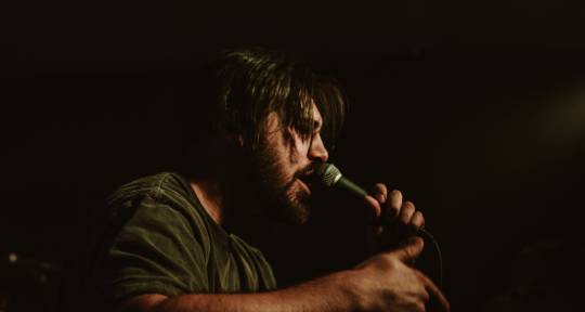 Singer, Songwriter, Engineer - Kris Lindstrom