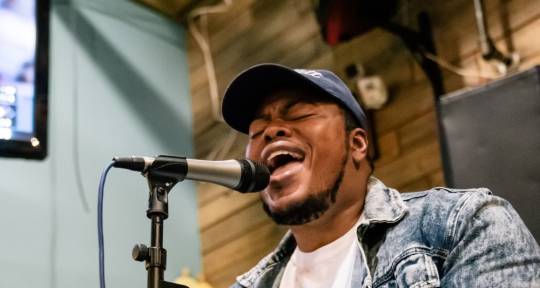 Pop Hip Hop R&B Music Producer - ABOUTMYMUSIC