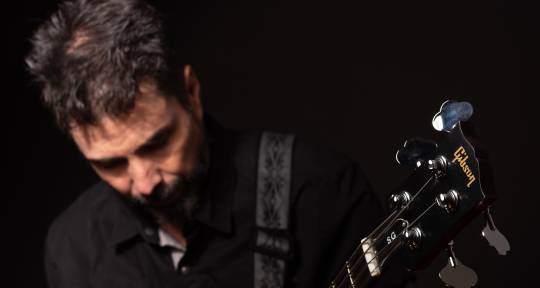 Bass, Doublebass, Guitarist - Mauricio Martin