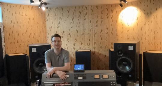 Mastering Engineer - Alex Lyon