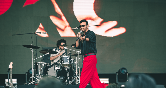 Singer, songwritter, producer - RENZO TIPACTI
