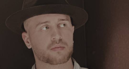 Session Guitarist - Robin Chris