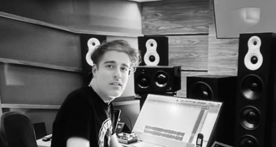 Mixing and mastering engineer - Andreas Santorini