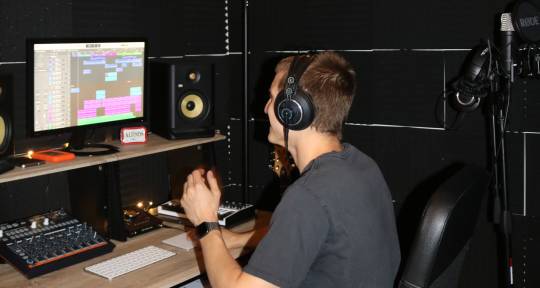 Producer|Engineer|Songwriter - Ethan Chase