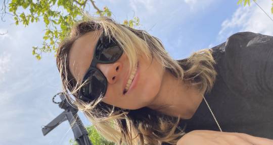 Songwriting, Vocals, Guitarist - Emje Rose