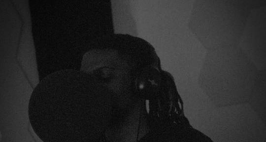 Songwriter. Can also mix - Wakz!