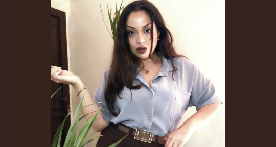 Magnetic Vocalist & Songwriter - Velvet Noir