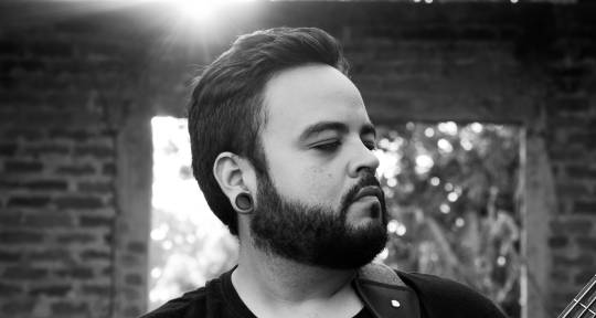 HIGH END BASS GUITAR RECORDING - Jorge Soberani