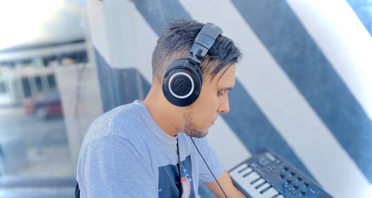 Reggaeton & Pop Music Producer - Gabox