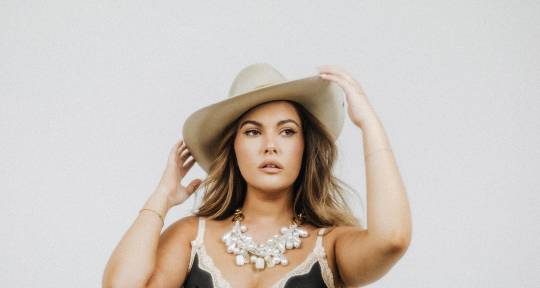 Vocalist / Topliner  - Taylor Colson