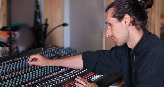 Producer & audio engineer  - Aurelien Falconnet