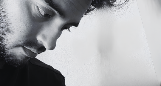 Singer | Composer | Topliner - Antoine Sanchez