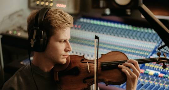 Session Violinist (UK) - Daniel Stroud