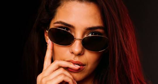 Singer / Songwriter - Medusa Georgiou