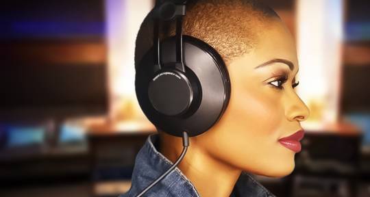 Singer/Songwriting - Mariama Elliott