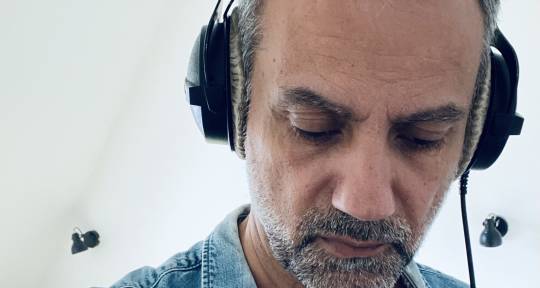 Songwriter/Mixer/Singer - Frédéric Rose