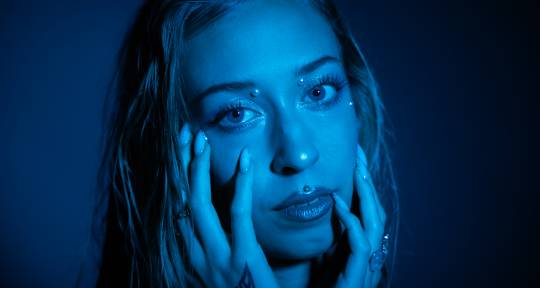R&B/Pop Topliner and Vocalist - Sara Kajari
