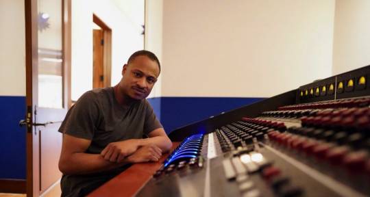 Hybrid Master/Mix, Beat Prod. - Buddy Banks