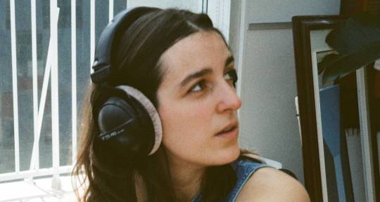 Vocalist, Songwriter, Topliner - Maddie Bay