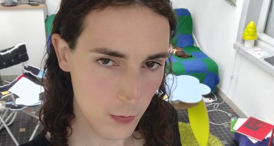 Hyperpop Music Producer - enae