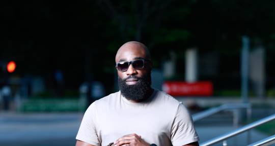 Singer/Songwriter, BGVs - John Philip