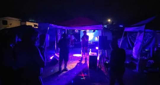 Live Sound Mixing and Visuals - Eda Gomez