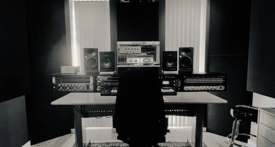 Producing / Mixing / Mastering - Morten Engstrøm