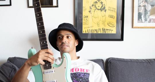 Versatile Session Guitarist - Romain Ogam