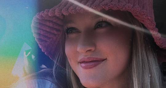 Innovative Singer/Songwriter - Mazzinoelle