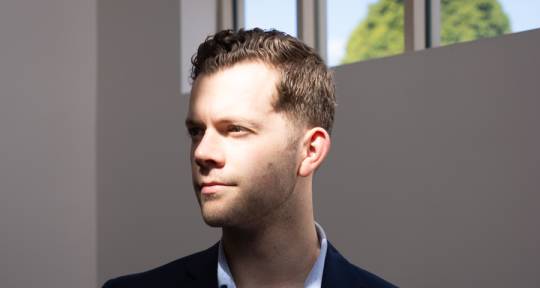 Singer/Songwriter & Producer  - Oskar Milo