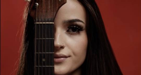 Bilingual Singer-Songwriter  - Tasha Bitz