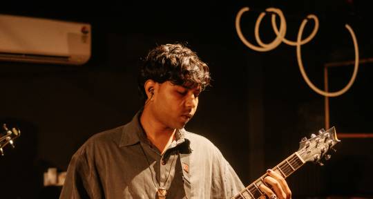 Session Guitarist - Robin Rai