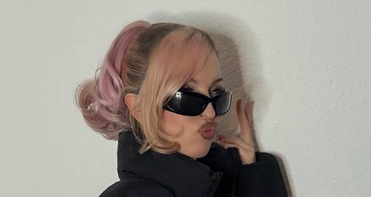  - Anna