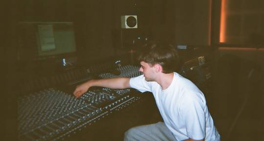 Recording, Mixing engineer - Matt Richards (Seffi)