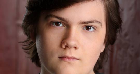 Baritone Singer Session Singer - Ethan Mathias