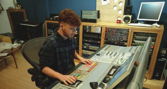 Recorder, Mixer & Producer - Pablo Carrillo