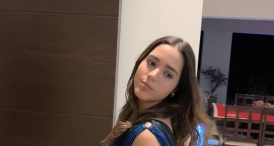 Compositora/Letrista  - Nicole