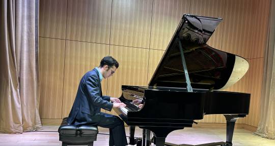 Indie Pop Pianist - Jake Dimas