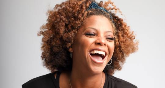 Singer, Songwriter - Nina Von