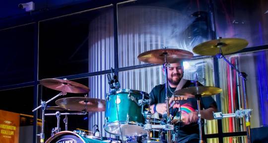 Baterista creativo - Cristian Lapira