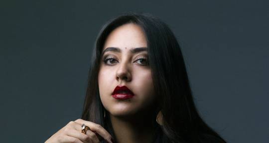 Productora,compositora,mezcla - Valentina Prieto