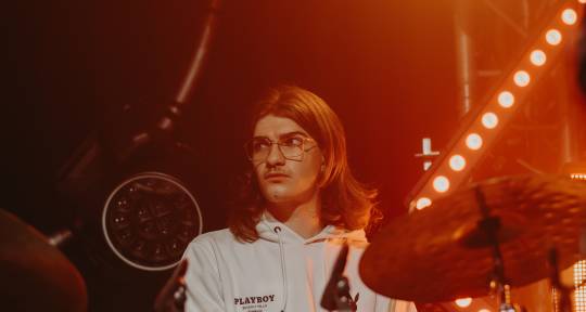 Session & Live Drummer - LuK