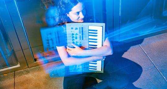 Pop/Alt Producer, Mixer, Vox - Lynz