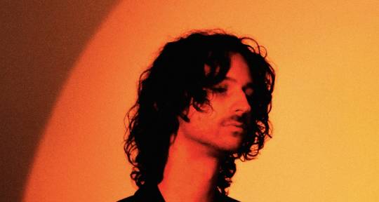 ALTERNATIVE MUSIC PRODUCER - Leo Collomb